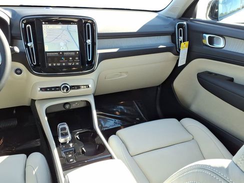 New 2026 Volvo XC40 B5 Plus w/ Protection Package Premier image 9