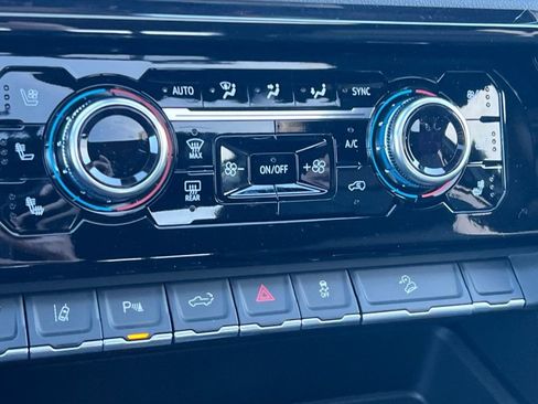 New 2026 GMC Sierra 2500 AT4 w/ AT4 Premium Plus Package image 17