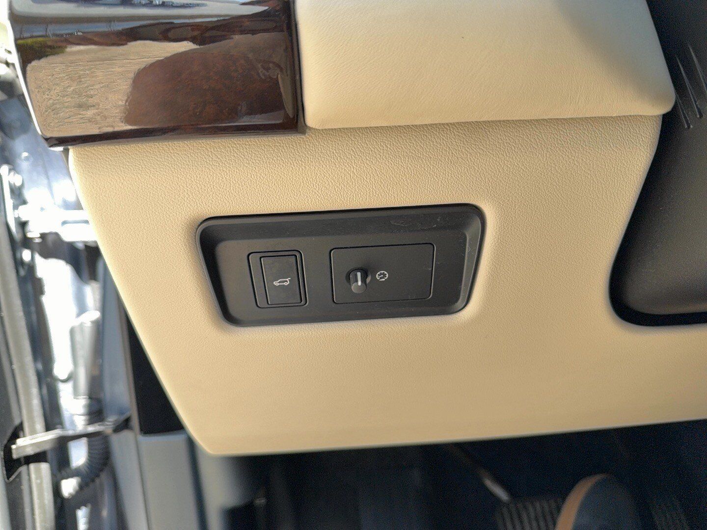 Used 2020 Land Rover Range Rover HSE AWD/4WD image 15