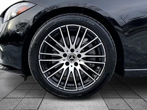 Certified 2025 Mercedes-Benz C 300 4MATIC Sedan image 37