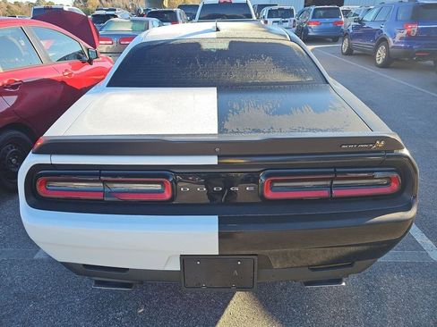 Used 2021 Dodge Challenger R/T Scat Pack w/ Driver Convenience Group image 2