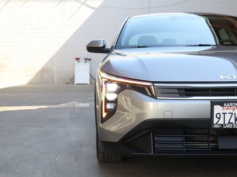 Used 2025 Kia K4 FWD image 9