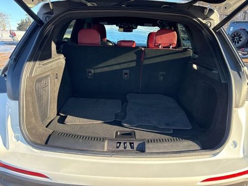 Used 2023 Lincoln Corsair Reserve w/ Rear Removable Package Tray image 11