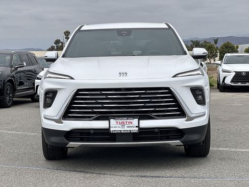 New 2026 Buick Enclave Preferred FWD image 2