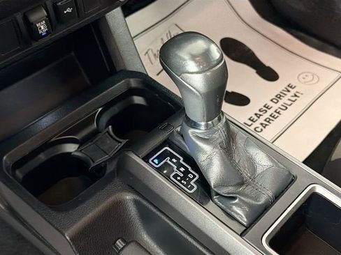 Used 2021 Toyota Tacoma TRD Sport image 16