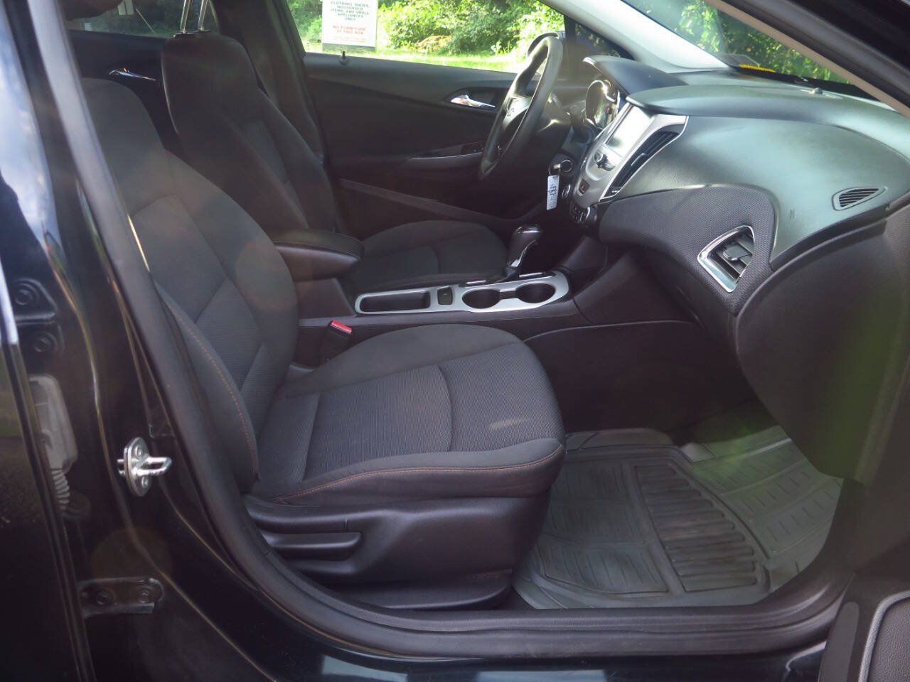 Used 2016 Chevrolet Cruze LS FWD image 14