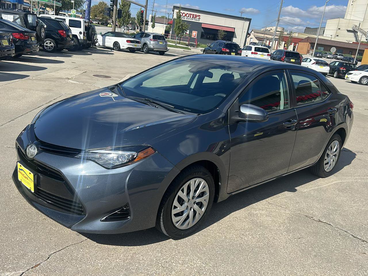 Used 2017 Toyota Corolla LE FWD image 7