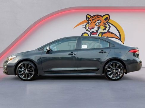 Used 2026 Toyota Corolla SE FWD image 8