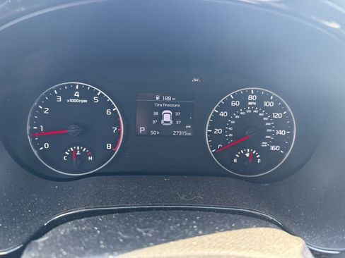 Certified 2023 Kia Seltos S image 9