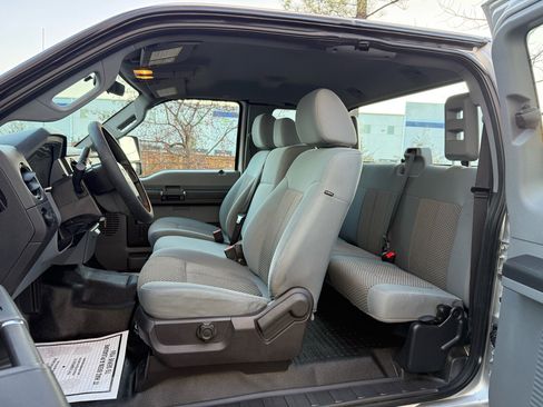 Used 2011 Ford F350 XL w/ PWR Equipment Group image 5