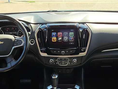 Used 2019 Chevrolet Traverse LT FWD image 14