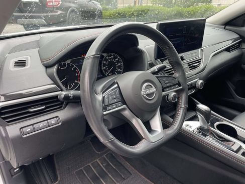 Used 2023 Nissan Altima 2.5 SR w/ SR Premium Package AWD/4WD image 19