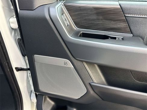 Used 2024 Ford F150 Lariat w/ FX4 Off-Road Package image 17