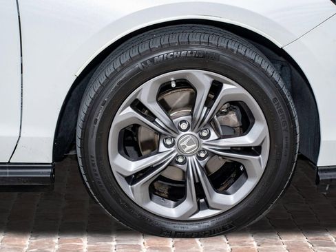 Used 2023 Honda Accord EX image 41