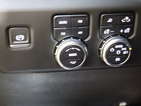 Used 2024 GMC Sierra 2500 Denali w/ Denali Reserve Package image 45