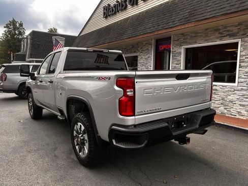 Used 2021 Chevrolet Silverado 2500 Custom w/ Custom Convenience Package AWD/4WD image 4