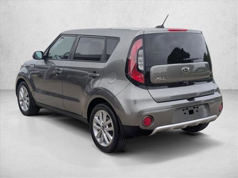 Used 2018 Kia Soul + w/ Audio Package image 8