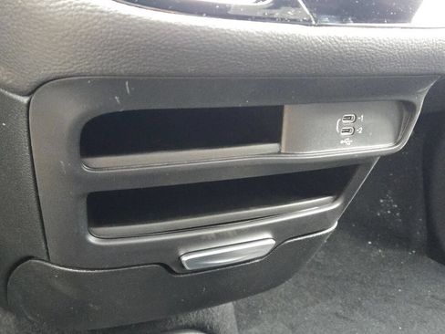 New 2026 Chrysler Pacifica Select FWD image 30