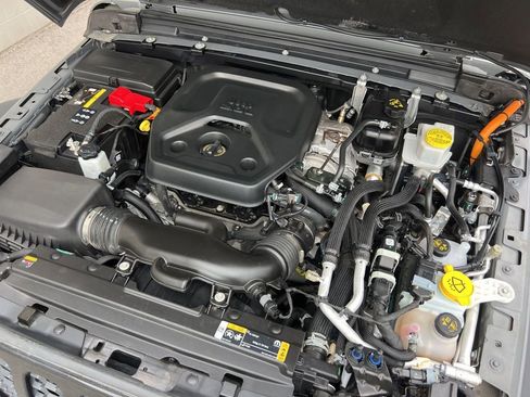 Used 2023 Jeep Wrangler Unlimited w/ 8.4" Radio Group image 28