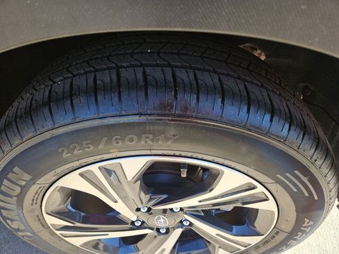 Used 2024 Subaru Crosstrek 2.0i Premium image 27