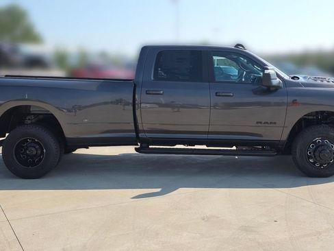 New 2026 RAM 3500 Laramie w/ Night Edition AWD/4WD image 7