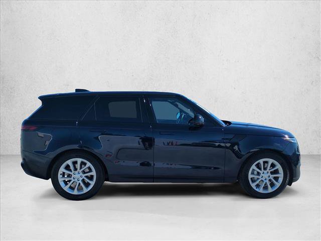 Used 2023 Land Rover Range Rover Sport SE AWD/4WD image 4