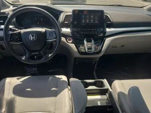 Used 2018 Honda Odyssey Elite image 5
