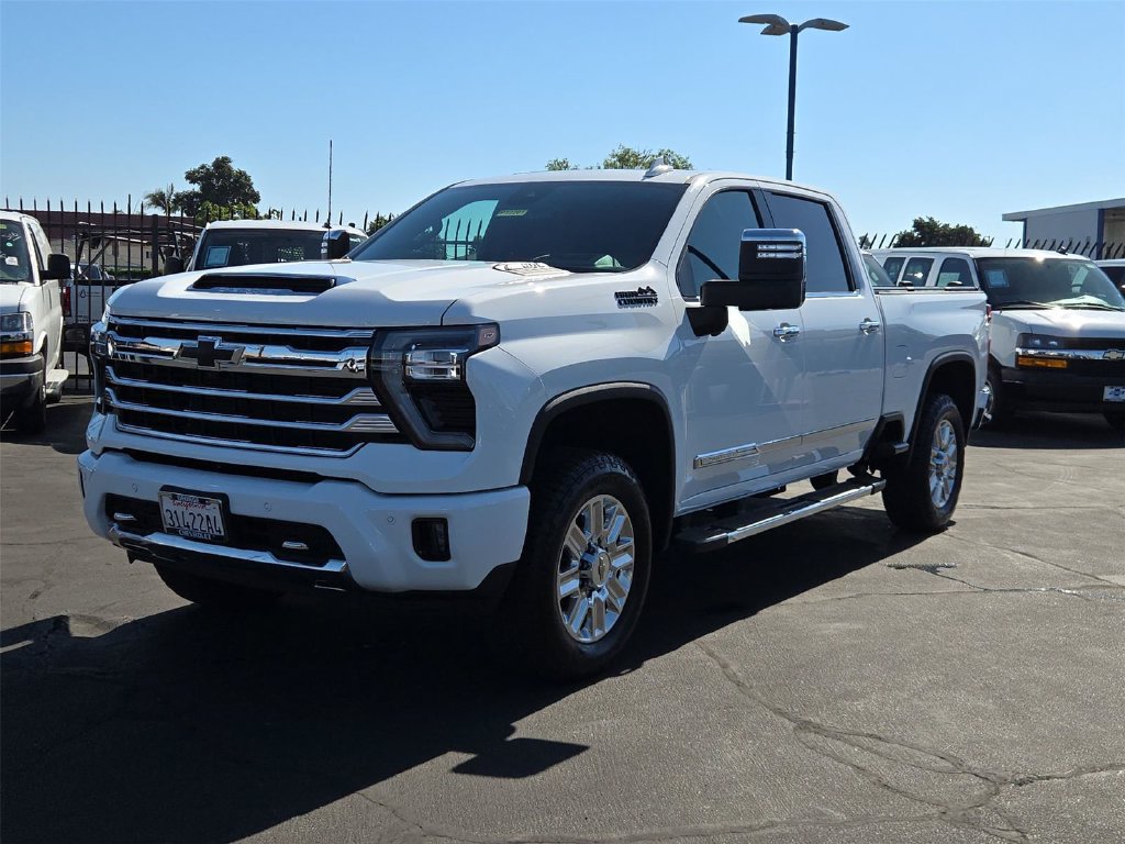 Certified 2024 Chevrolet Silverado 2500 High Country w/ High Country Premium Package AWD/4WD image 35