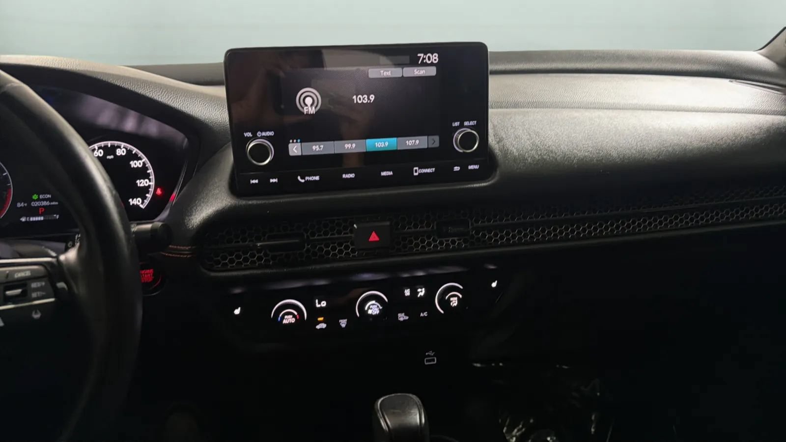 Used 2025 Honda HR-V Sport image 13