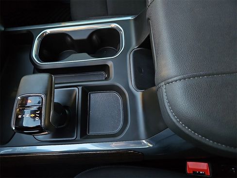 Used 2025 GMC Sierra 1500 Elevation w/ Preferred Package image 25