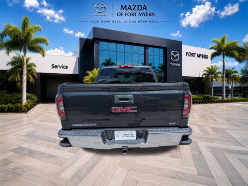 Used 2018 GMC Sierra 1500 SLT w/ SLT Premium Package AWD/4WD image 5