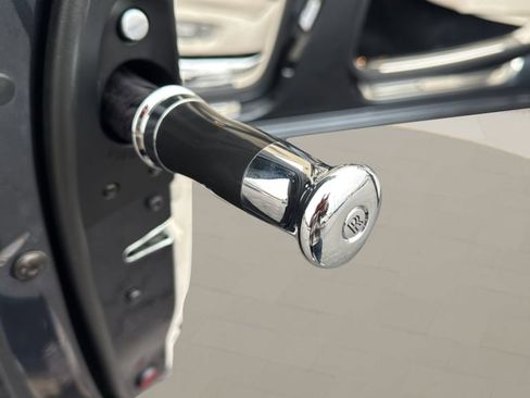 Used 2013 Rolls-Royce Ghost RWD image 33