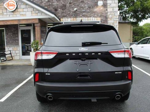 Used 2021 Ford Escape SE w/ SE Sport Appearance Package AWD/4WD image 6
