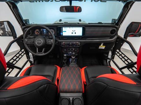 Used 2026 Jeep Wrangler Unlimited Sport AWD/4WD image 2
