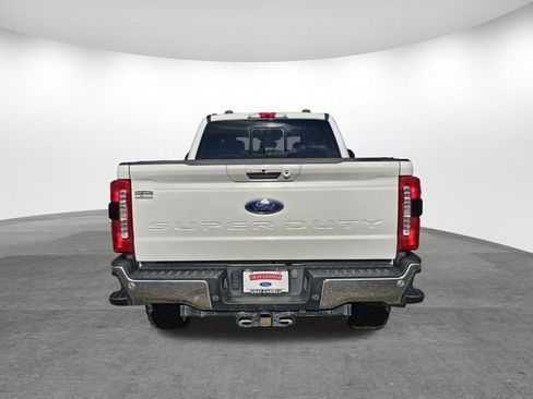 Used 2023 Ford F250 Lariat w/ Chrome Package image 5