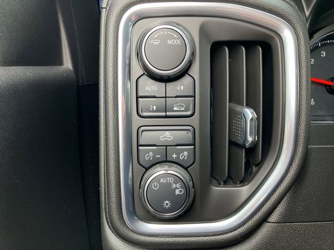 Used 2020 Chevrolet Silverado 1500 LT w/ All-Star Edition image 28