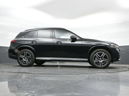 Used 2024 Mercedes-Benz GLC 300 4MATIC image 39