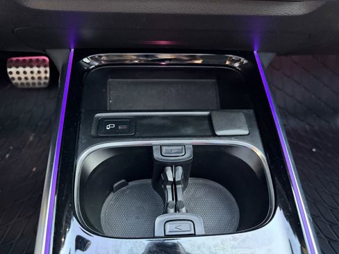 Used 2021 Mercedes-Benz GLB 35 AMG 4MATIC image 30