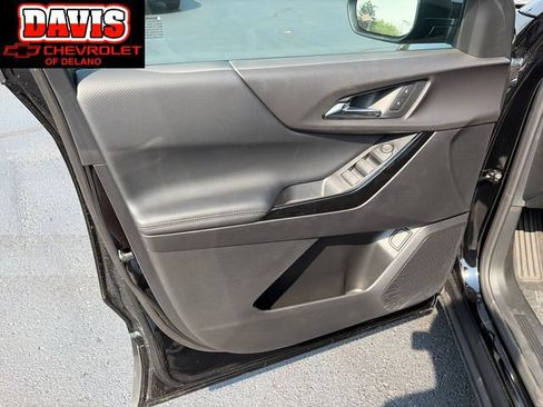 New 2027 Chevrolet Equinox LT w/ Convenience Package II AWD/4WD image 11
