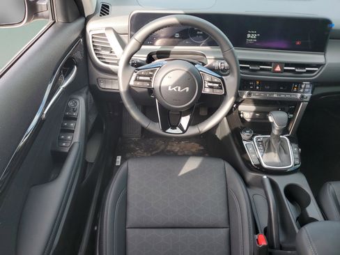 New 2026 Kia Seltos EX image 13