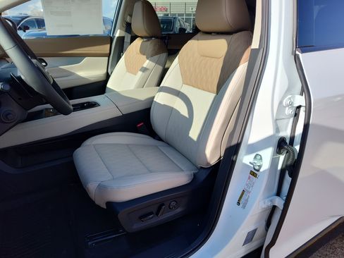 New 2026 Nissan Murano Platinum image 7