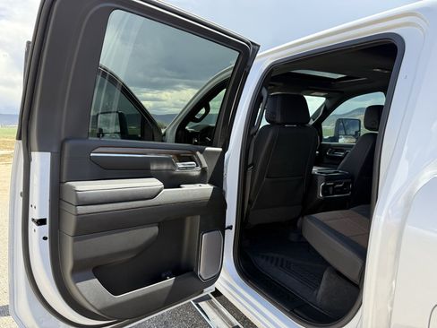 Used 2024 Chevrolet Silverado 3500 High Country w/ High Country Premium Package AWD/4WD image 30