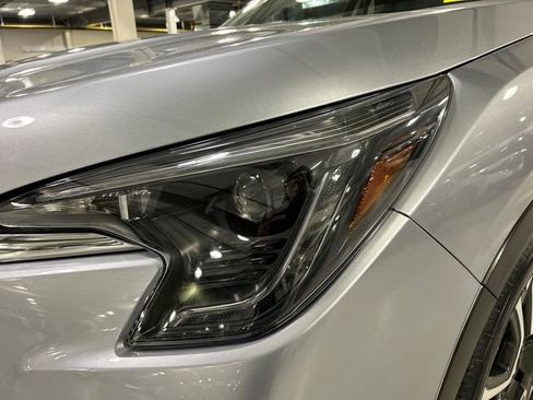 Used 2023 Subaru Ascent Limited AWD/4WD image 7