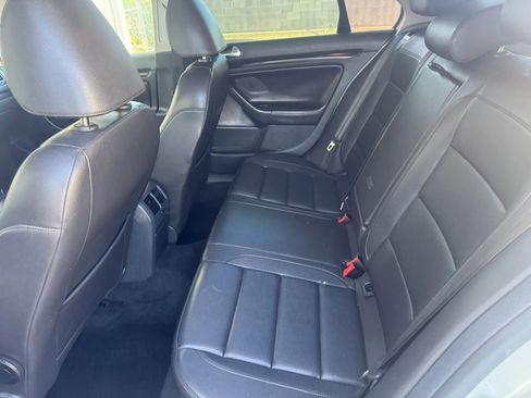 Used 2010 Volkswagen Jetta TDI image 21