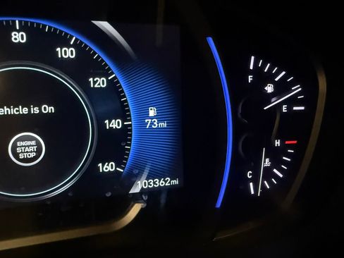 Used 2019 Hyundai Santa Fe SEL FWD image 39