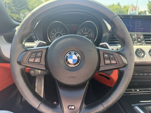 Used 2014 BMW Z4 sDrive28i RWD image 22