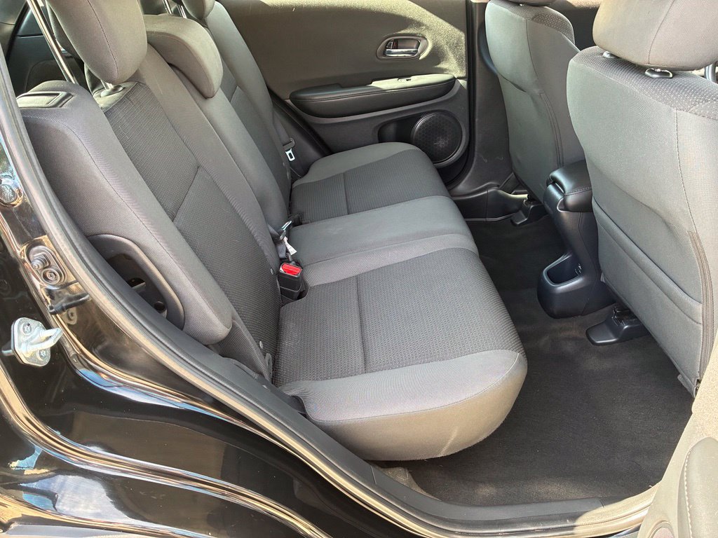 Used 2022 Honda HR-V LX image 17