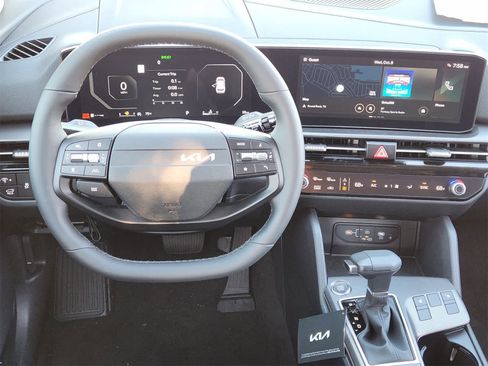 New 2026 Kia Sportage SX image 25