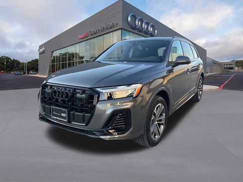 Certified 2025 Audi Q7 2.0T Premium w/ Convenience Plus Package image 1