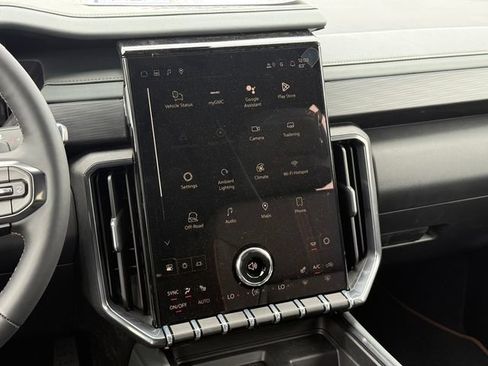 New 2026 GMC Acadia AT4 AWD/4WD image 11